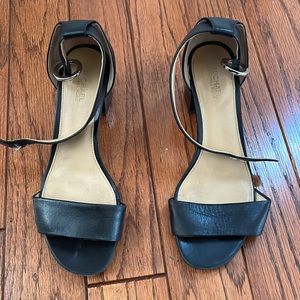 Micheal Kors sandals